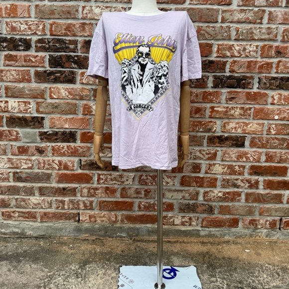Elton John lavender concert tee / L / NWT - Picture 14 of 15
